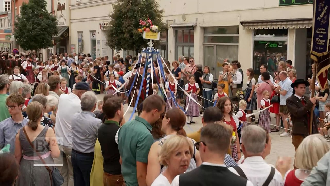 BR24 'Auszug' zum Gäubodenfest hier anschauen